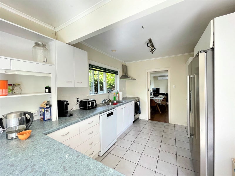 477 Beach Road, Murrays Bay, Auckland - Carousel 2