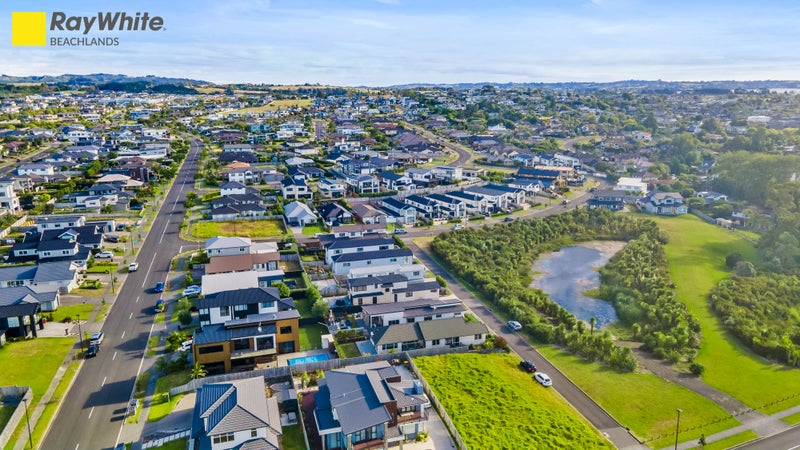 11 Valkyrie Lane, Beachlands, Auckland - Carousel 26