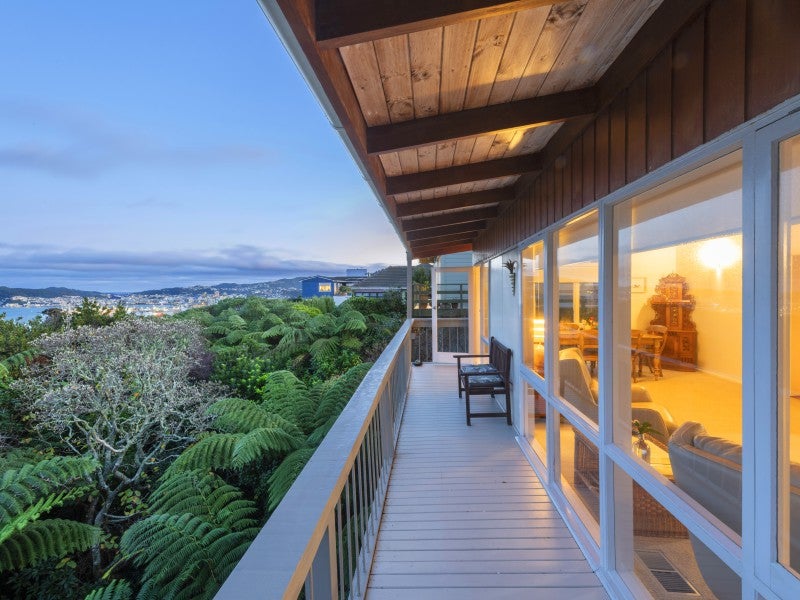 14 Tensing Place, Khandallah, Wellington - Carousel 2