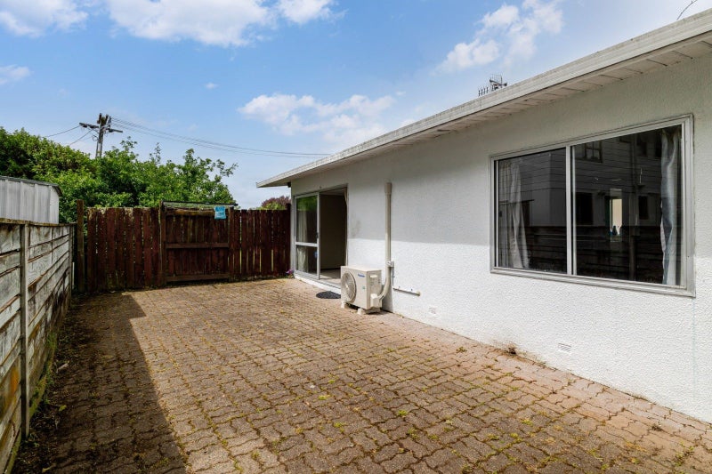 4A Kent Crescent, Awapuni, Palmerston North - Carousel 10