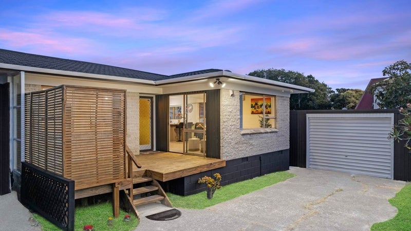1/30 Blacklock Avenue, Henderson, Auckland - Carousel 1