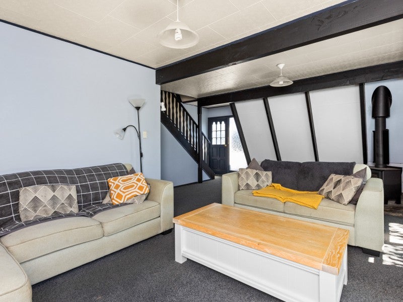 7 Hamlin Place, Greenmeadows, Napier - Carousel 2