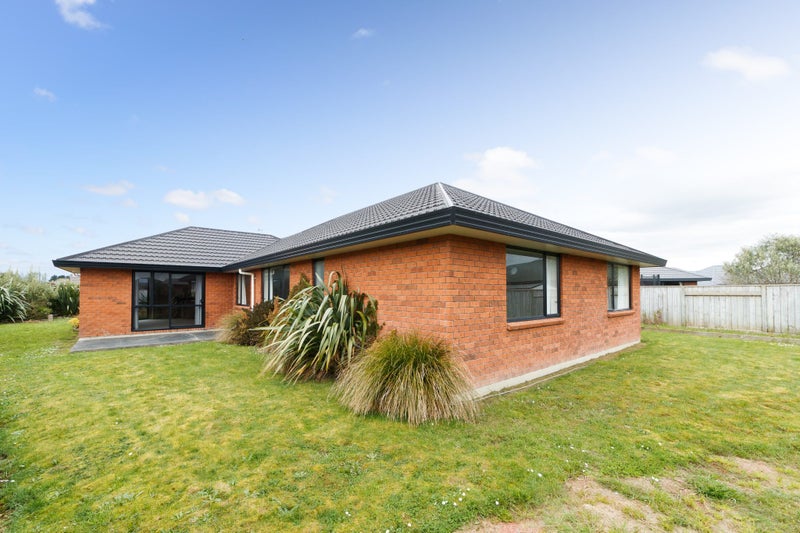 11 Orlando Way, Kelvin Grove, Palmerston North - Carousel 14