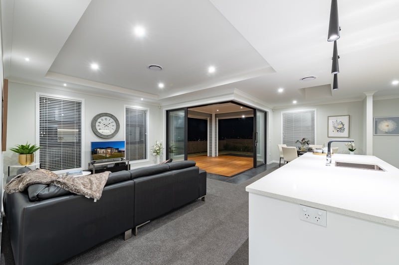 10 Rotorua Grove, Aotea, Porirua - Carousel 33