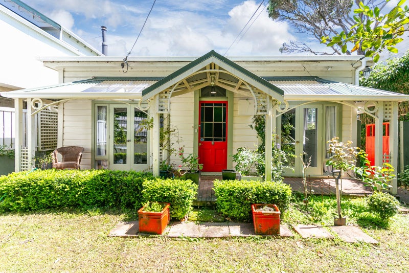 109 Northland Road, Northland, Wellington - Carousel 2