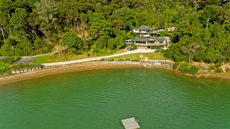 17 Creswell Street, Opua, Opua - Carousel 2
