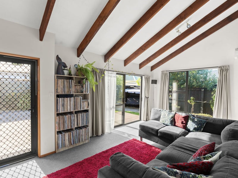 2/26 Neill Street, Hornby, Christchurch - Carousel 2