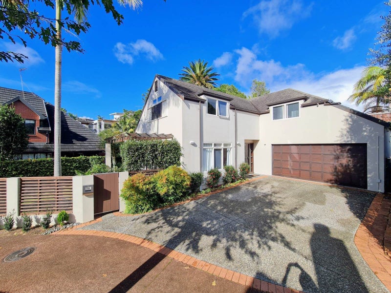 38A Oakwood Grove, Eastern Beach, Auckland - Carousel 1