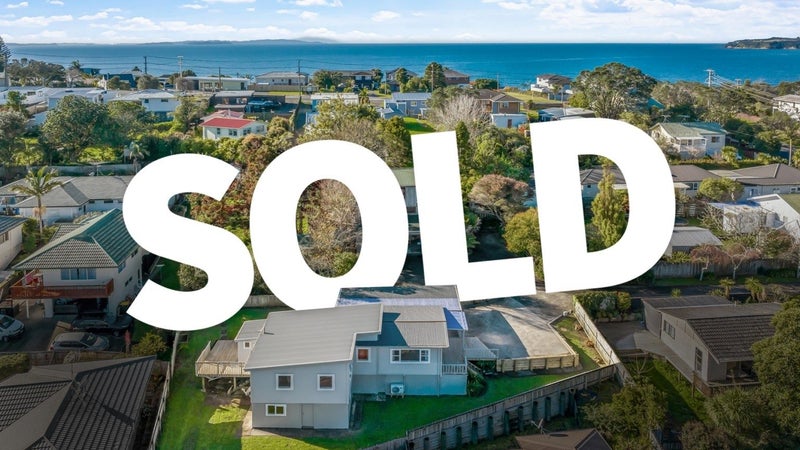 56 D'Oyly Drive, Stanmore Bay, Whangaparaoa - Carousel 1