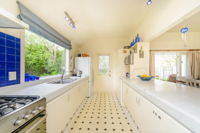 24 Ranfurly Street, Hokowhitu, Palmerston North - Carousel 1