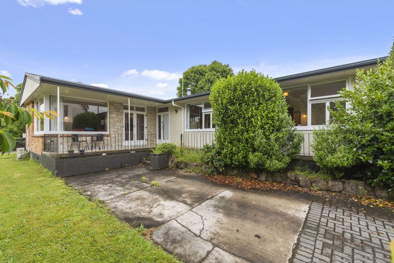 21 Lewis Road, Lynmore, Rotorua - Carousel 1