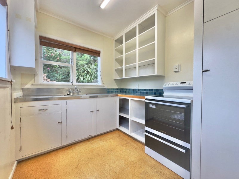 23 Raroa Road, Kelburn, Wellington - Carousel 2