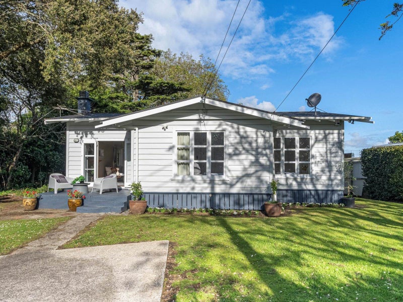 71 Malvern Road, Morningside, Auckland - Carousel 1