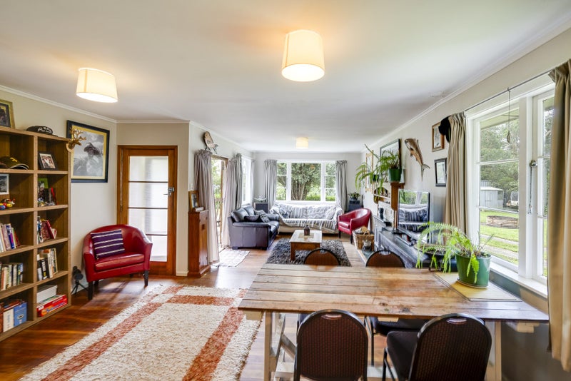 1447 Ridgemount Road, Tutira - Carousel 1