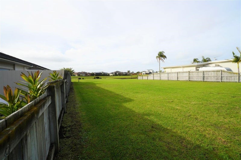 61 Barbados Way, One Tree Point - Carousel 2