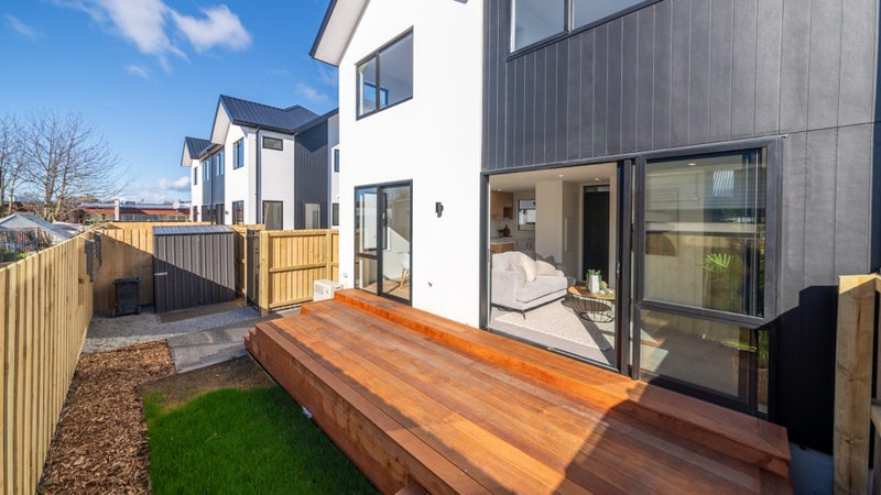 60B Olliviers Road, Phillipstown, Christchurch - Carousel 1