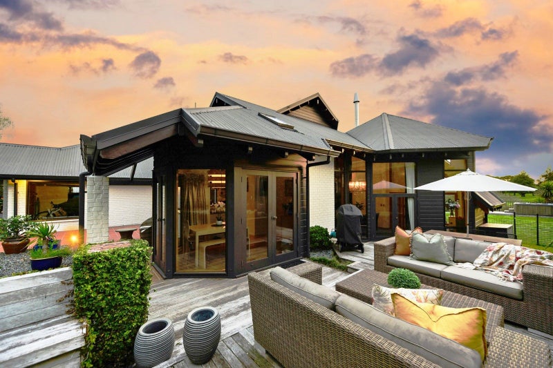 957 River Road, Queenwood, Hamilton - Carousel 1