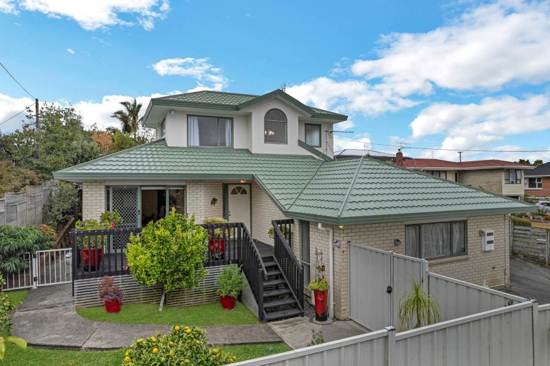 2/65 College Road, Northcote, Auckland - Carousel 28