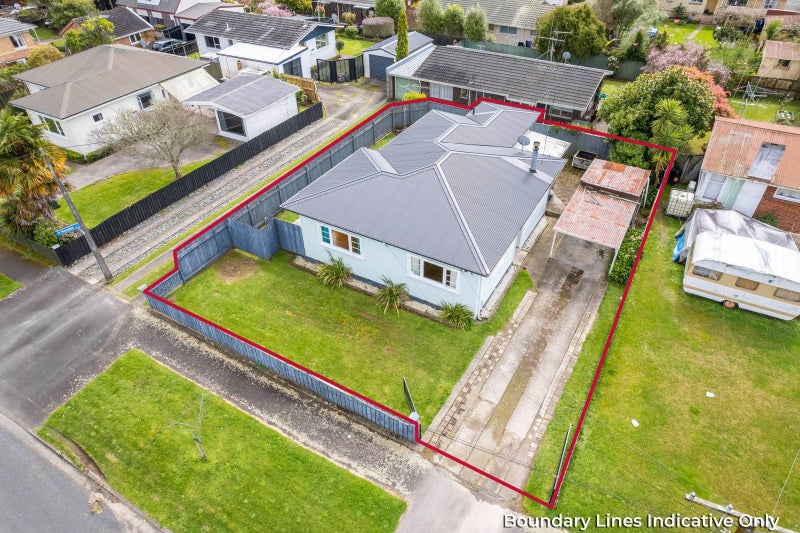 18 Winter Street, Fairfield, Hamilton - Carousel 1