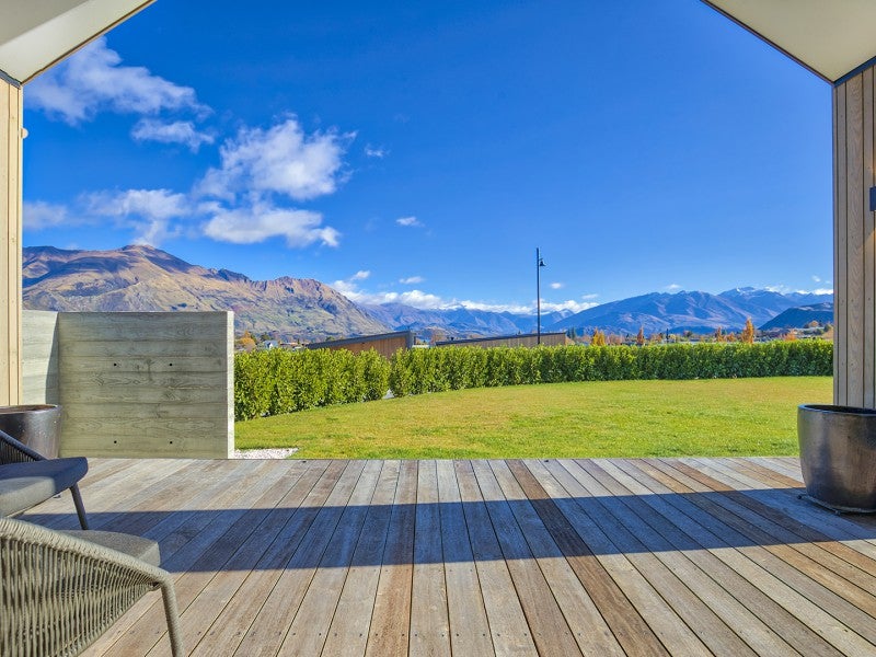 8 Kereru Crescent, Wanaka, Queenstown - Carousel 2