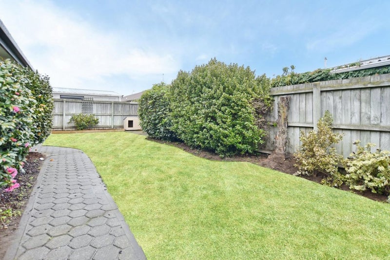 1C Sylvia Street, Parklands, Christchurch - Carousel 18