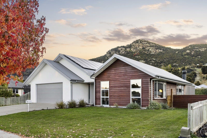 10 Snowberry Street, Albert Town, Wanaka - Carousel 2