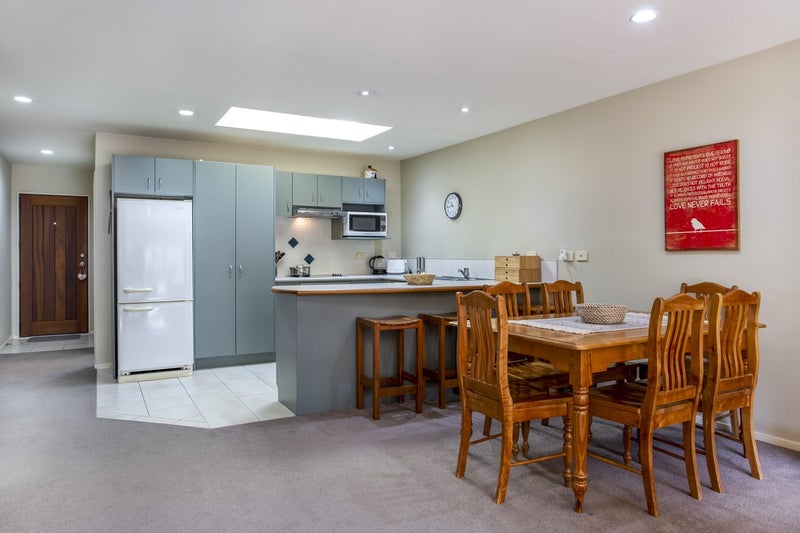 9 Bunker Rise, Golflands, Auckland - Carousel 2
