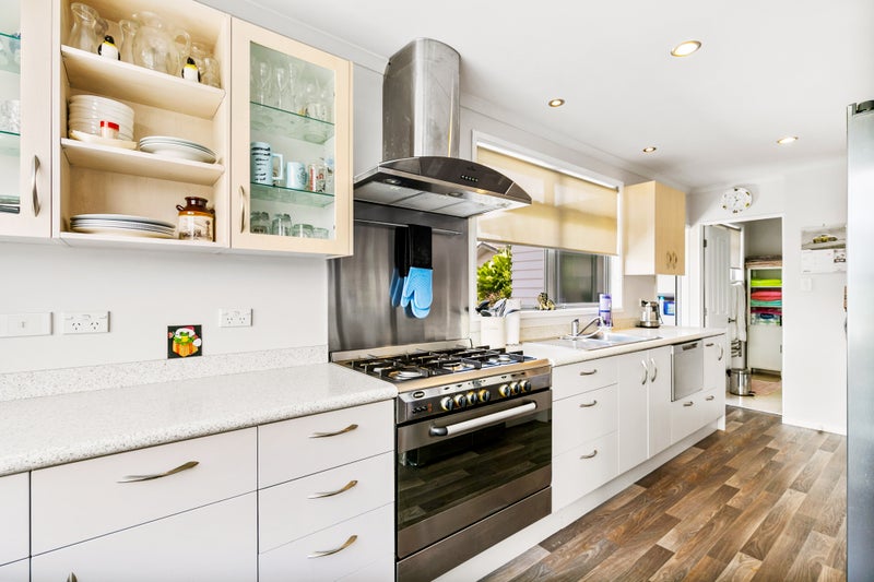 8 Brandon Road, Manly, Whangaparaoa - Carousel 1