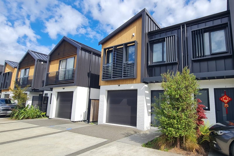 13 Te Ara o Maraenuku, Boulcott, Lower Hutt - Carousel 2