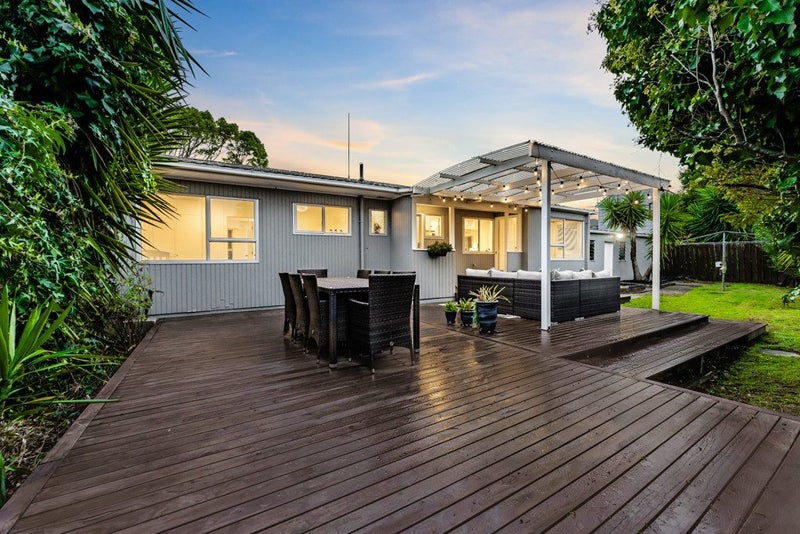 1/83 Meadway, Sunnyhills, Auckland - Carousel 1