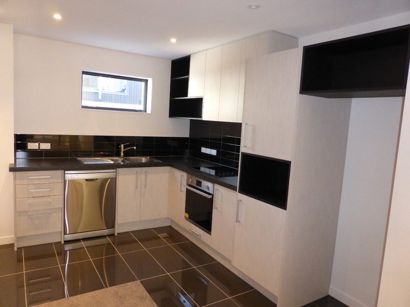 4/21 Rugby Street, Mount Cook, Wellington - Carousel 2