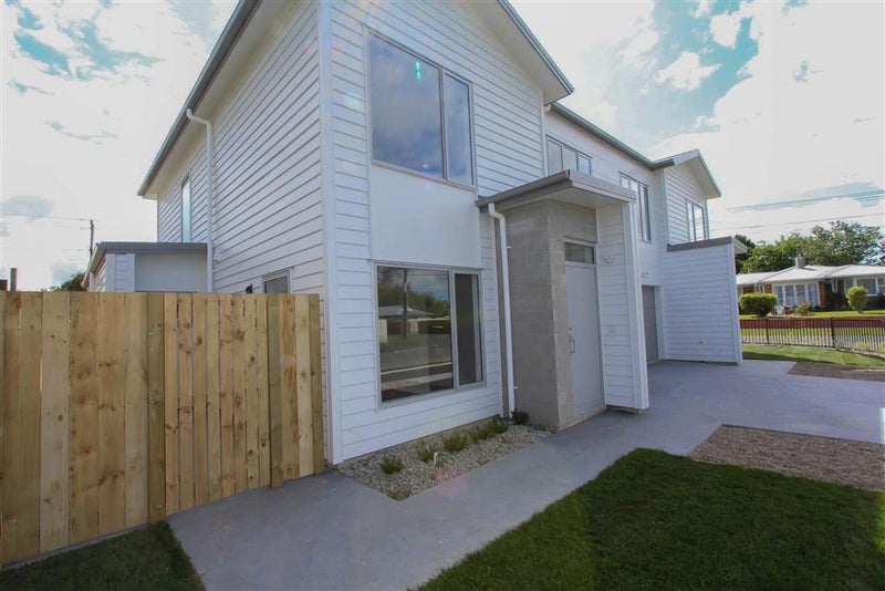 2A Yorkshire Road, Silverdale, Hamilton - Carousel 2