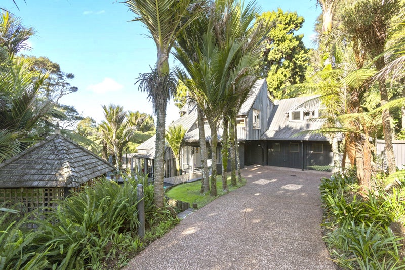 246 Scenic Drive, Titirangi, Auckland - Carousel 19