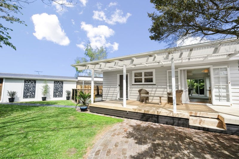 21 Turenne Street, Inner Kaiti, Gisborne - Carousel 2