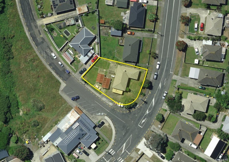 17 Dimock Street, Titahi Bay, Porirua - Carousel 21