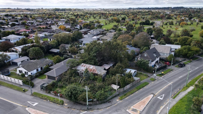 4 Bassett Street, Burwood, Christchurch - Carousel 12