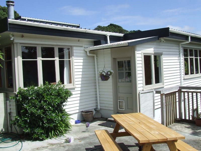 174 Cockayne Road, Ngaio, Wellington - Carousel 1