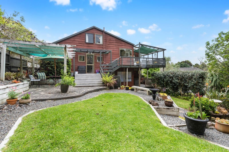 19 Lastel Place, Shelly Park, Auckland - Carousel 2
