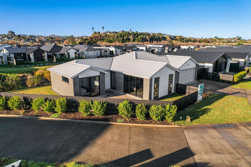 42 Hinaki Street, Poike, Tauranga - Carousel 1