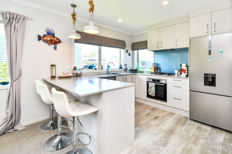 68 Kowhai Avenue, KAIAUA, MIRANDA - Carousel 1