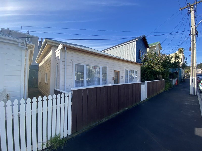 28 Luxford Street, Berhampore, Wellington - Carousel 1