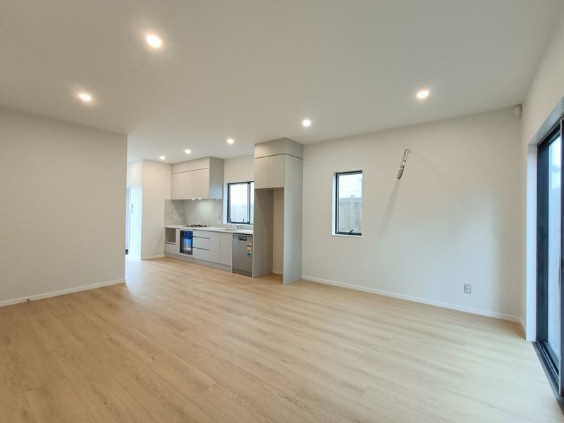 79 Terry Street, Blockhouse Bay, Auckland - Carousel 2