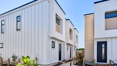 15/10 Pascoe Avenue, Paremata, Porirua - Carousel 1