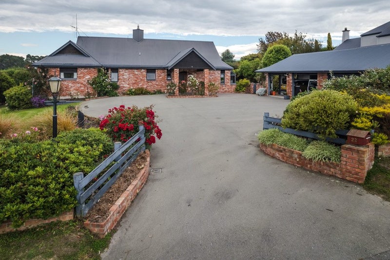 22 Jessop Street, South Hill, Oamaru - Carousel 2