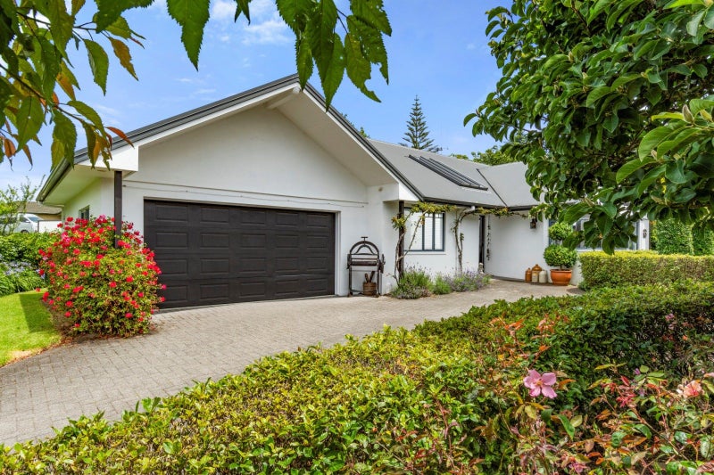 46 Grantston Drive, Pyes Pa, Tauranga - Carousel 2