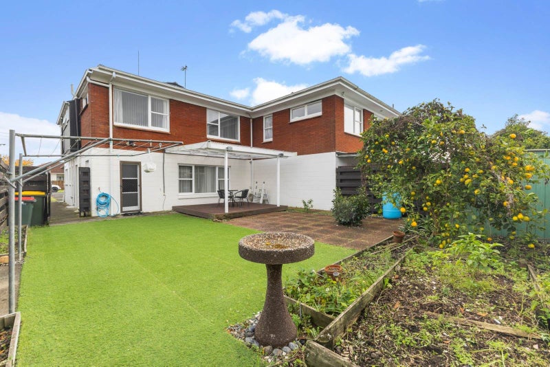 2/58 Wintere Road, Papatoetoe, Auckland - Carousel 1