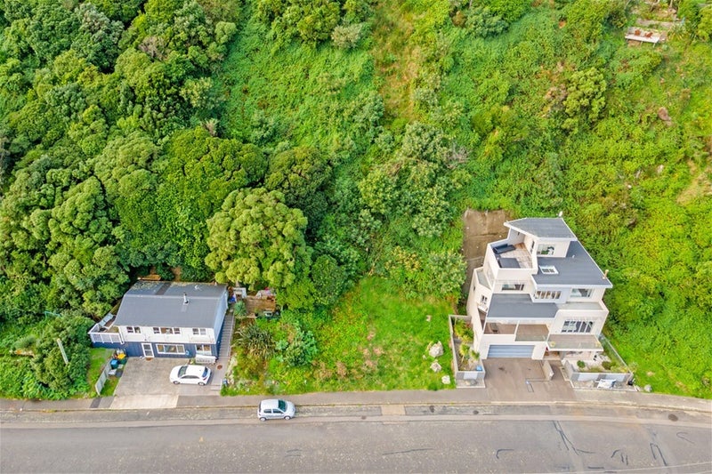 74 Moana Road, Plimmerton, Porirua - Carousel 2