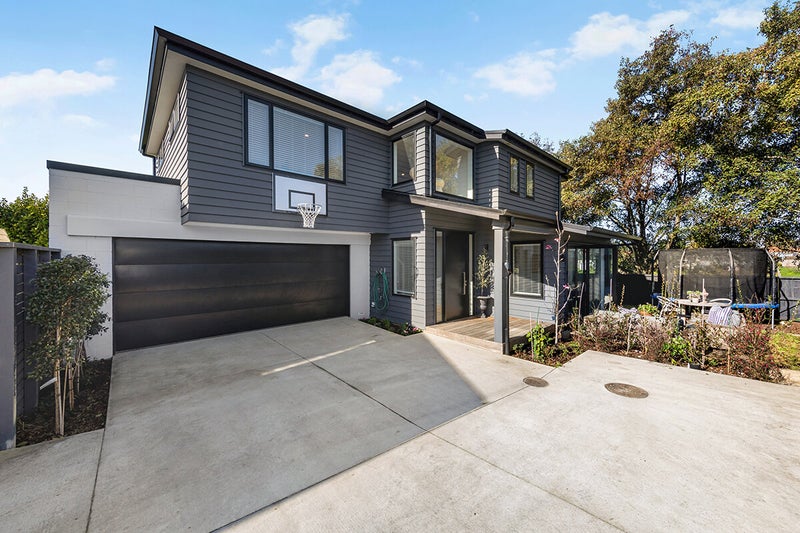 55A Torino Street, Point England, Auckland - Carousel 2