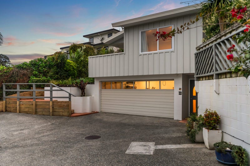 2/3 Tiri View Place, Waiake, Auckland - Carousel 1