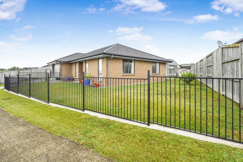 3 Patatee Terrace, Baverstock, Hamilton - Carousel 2